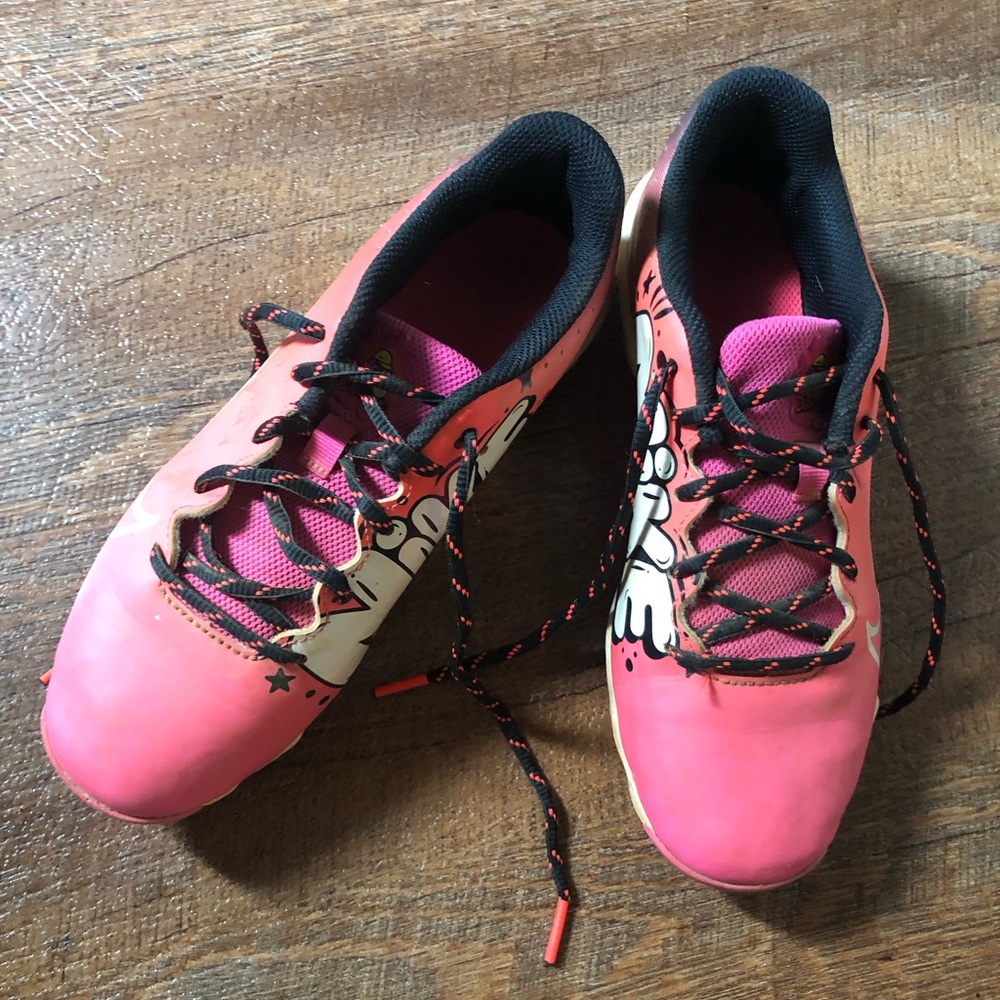 Nike Pink Baseball Cleats